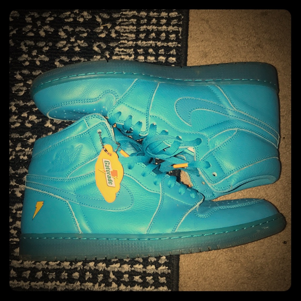 Air Jordan “Blue Gatorade 1s” Size 13
